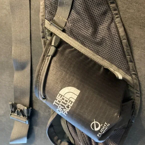 The North Face Enduro Belt - Perfect condition! - Picture 4 of 5